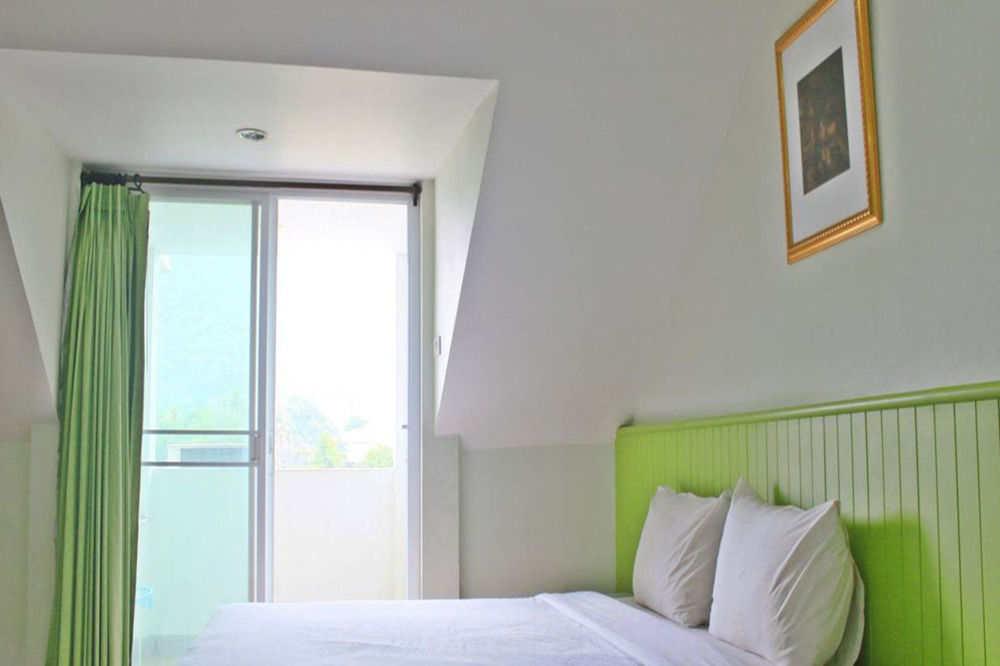 Nine Inn @ Town Phuket Exterior foto