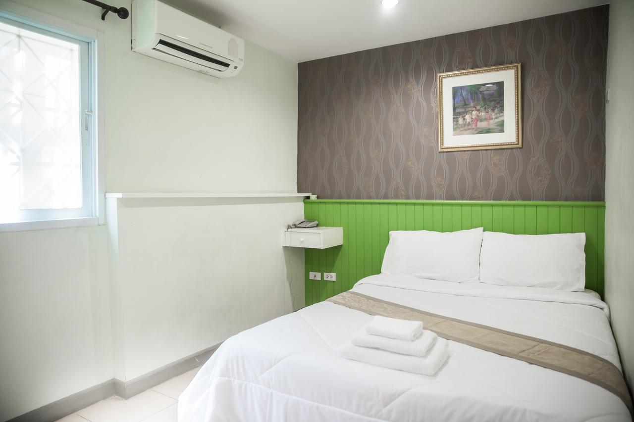 Nine Inn @ Town Phuket Exterior foto